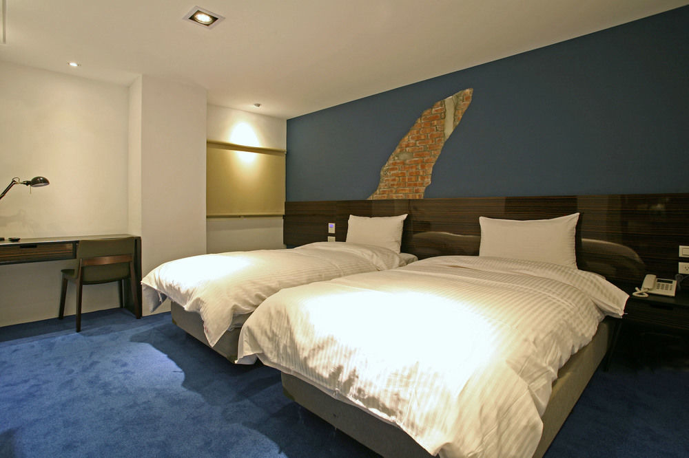 P&F Hotel Taichung Exterior foto