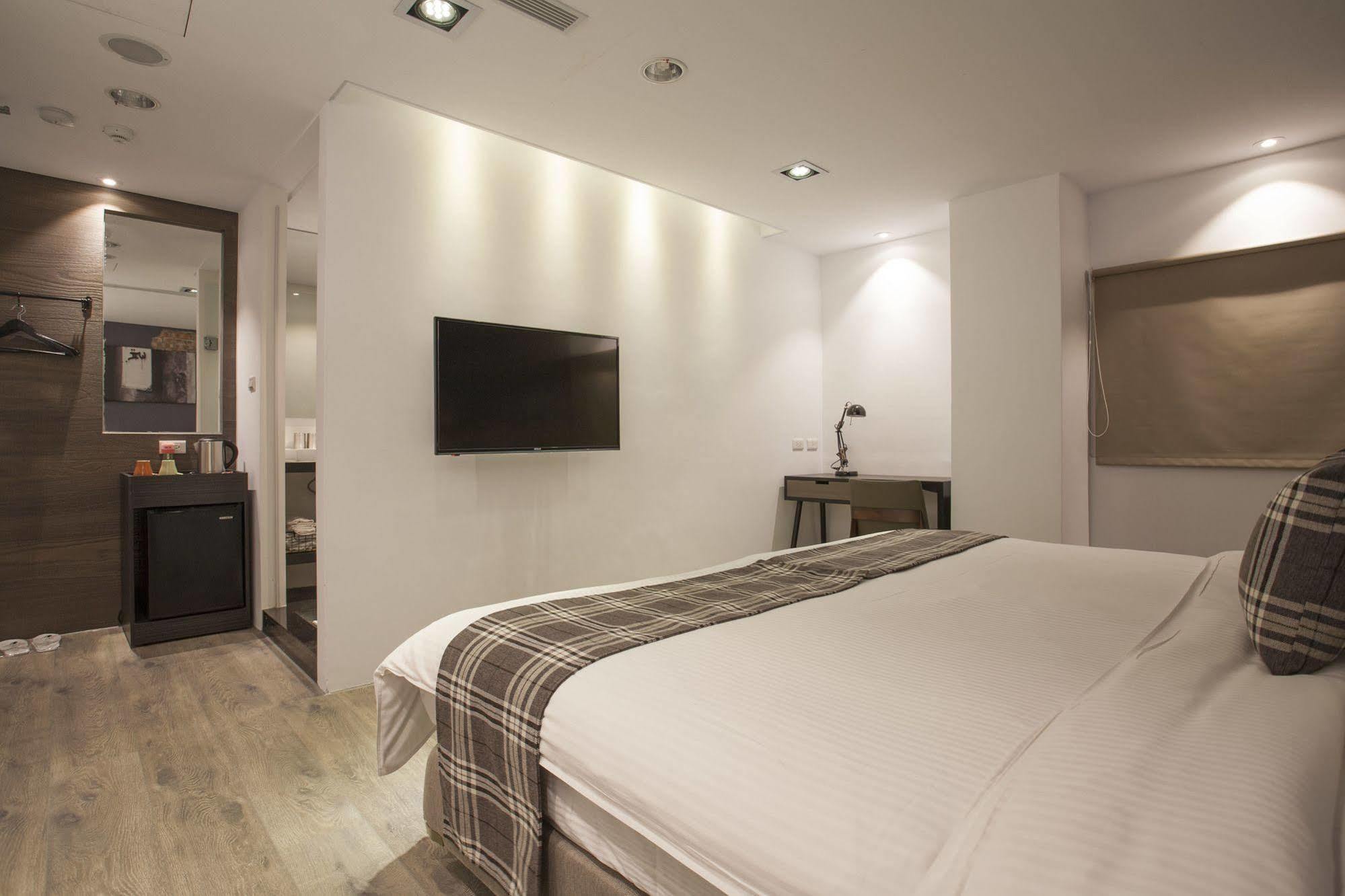 P&F Hotel Taichung Exterior foto